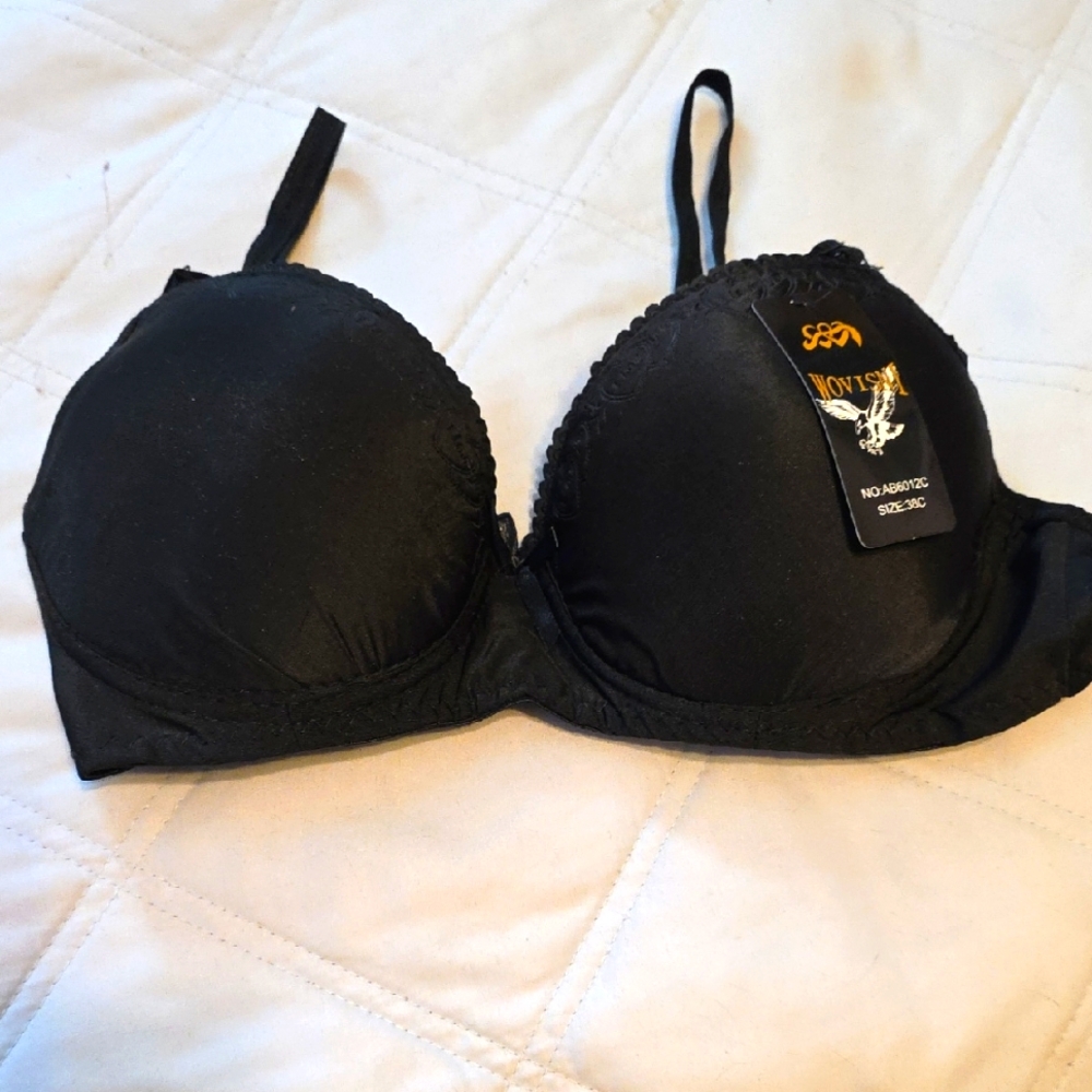 Women's Black Lace Trim Bra Firs A Little Small